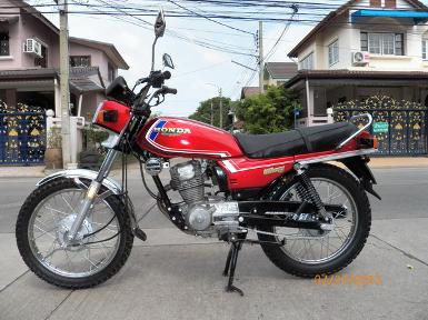 14.Honda wing125..สีำแดง..สภาพใหม่ออกห้าง+เครื่องดีท่อเดิม+มีทะเบียนโอนได้..ราคา 22,000 บาท