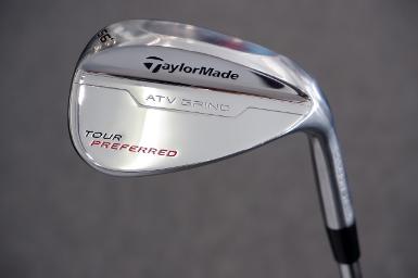 WEDGE TAYLORMADE TOUR PREFERRED ก้าน DYNAMIC GOLD S 200 องศา 56 วัสดุ SUPER PREMIUM CARBON STEEL