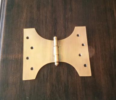 Brass Hinge Code V01ELSG size 5 x 6 '' Thickness 1.5 mm.(127 x 150 mm.) 