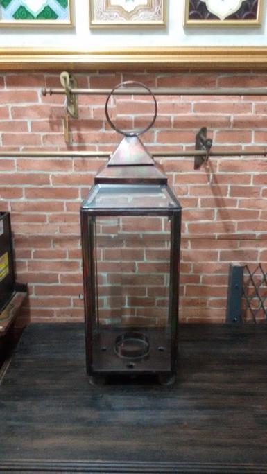 lantern Lamp Code MR007N size high 78 cm wide 22 cm.